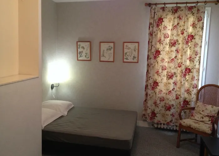 La Grande Maison De Carrouges